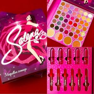 Ultramo Selena Eyeshadow Book with Lipsticks